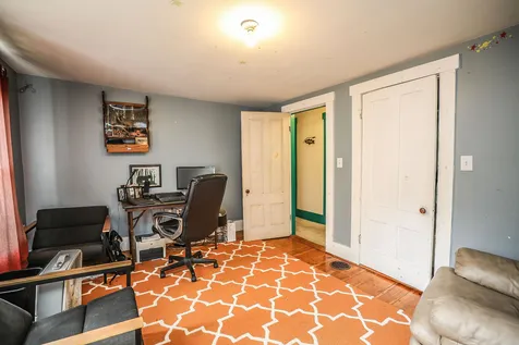 17 Seagroves Street Wilton NH 03086