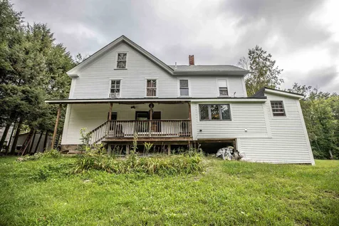 17 Seagroves Street Wilton NH 03086