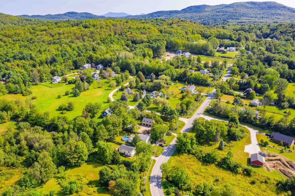 225 Richmond Road Hinesburg VT 05461