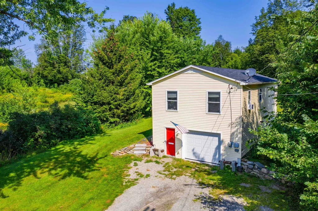 225 Richmond Road Hinesburg VT 05461