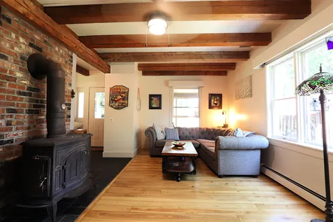 39 Pineapple Place Barnet VT 05821