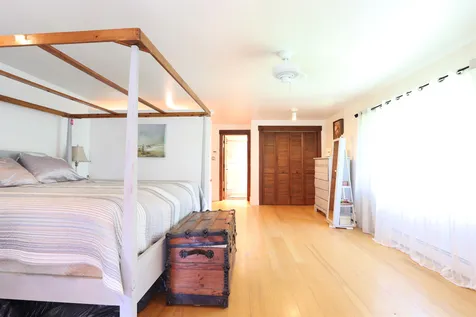 39 Pineapple Place Barnet VT 05821
