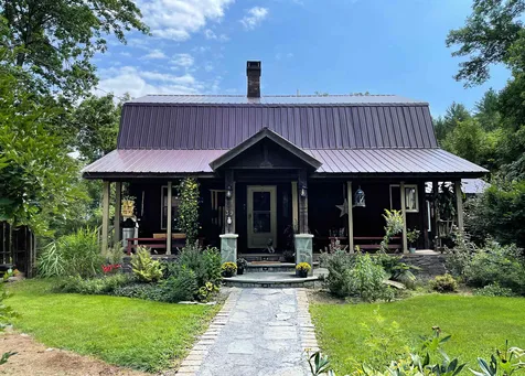 39 Pineapple Place Barnet VT 05821
