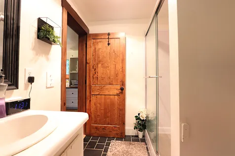 39 Pineapple Place Barnet VT 05821