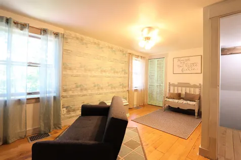 39 Pineapple Place Barnet VT 05821
