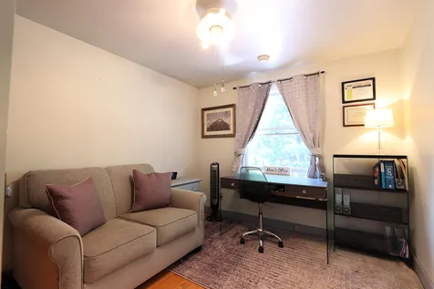 39 Pineapple Place Barnet VT 05821