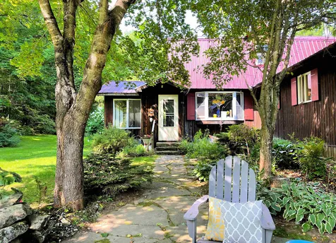 39 Pineapple Place Barnet VT 05821