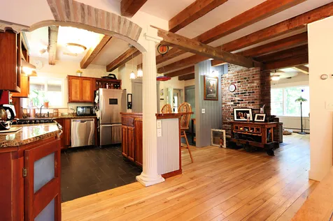 39 Pineapple Place Barnet VT 05821