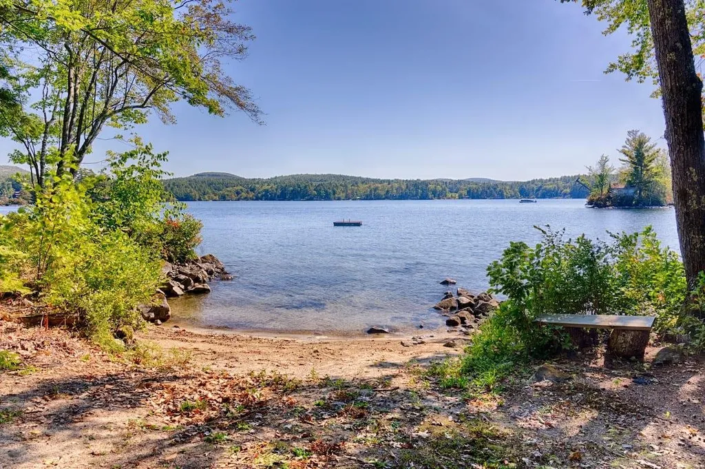 33 Keniston Island Wolfeboro NH 03894
