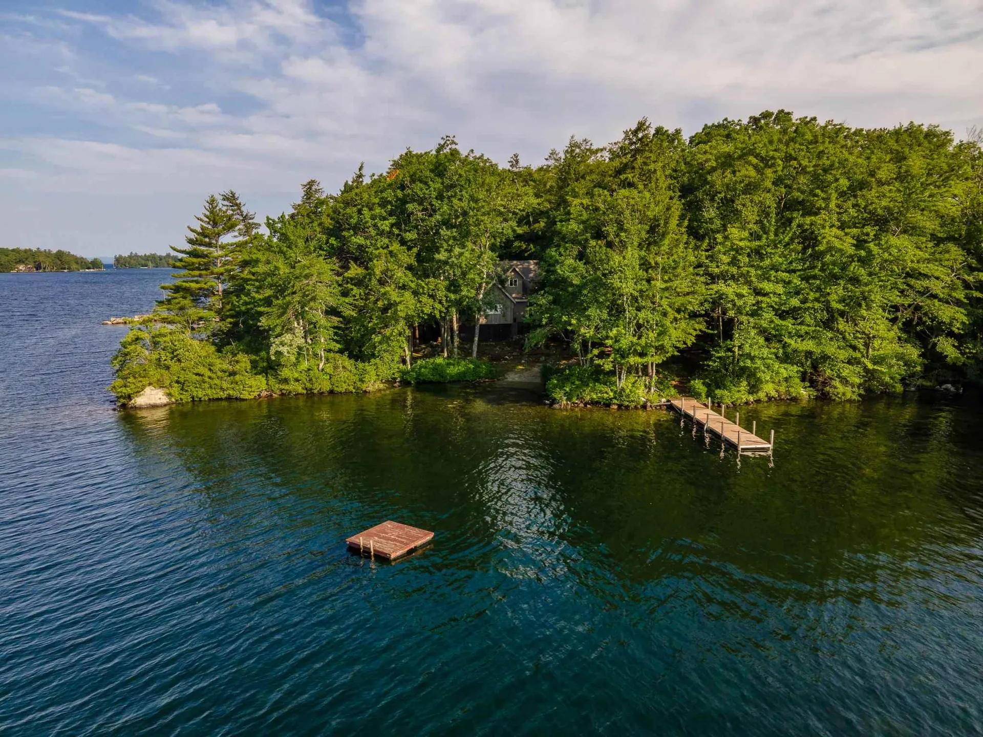 33 Keniston Island Wolfeboro NH 03894