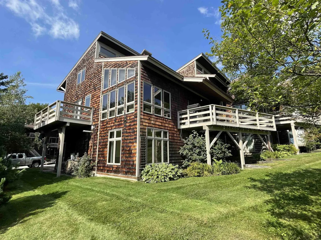 154 Forum Drive Warren VT 05674