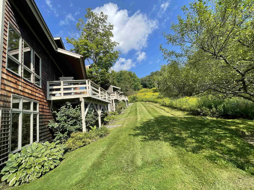 154 Forum Drive Warren VT 05674