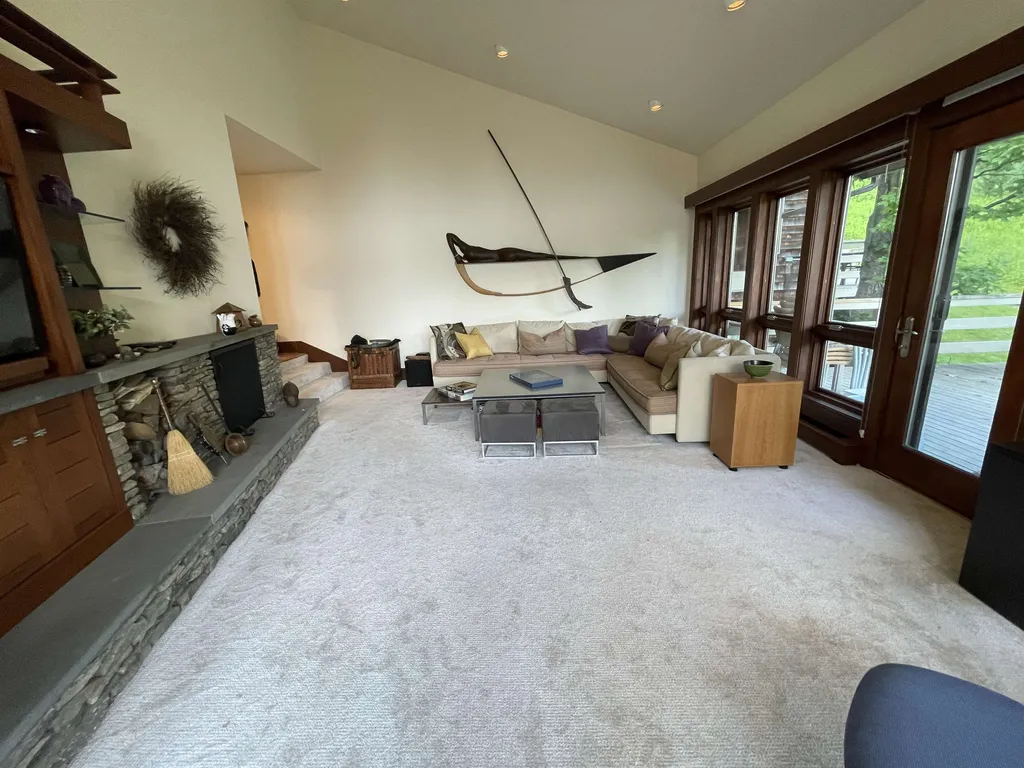 154 Forum Drive Warren VT 05674