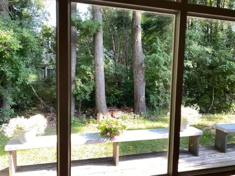 37 Pine Ledge Court Burlington VT 05401