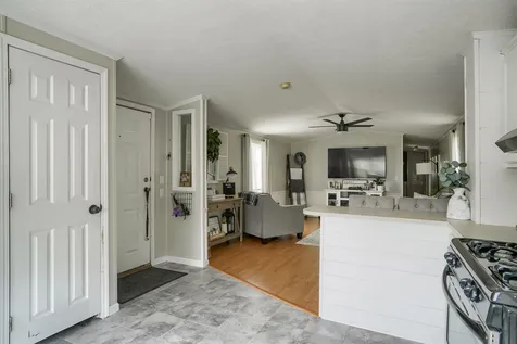 20 Duke Lane Concord NH 03303