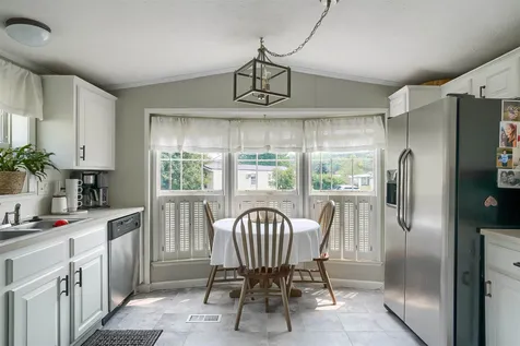 20 Duke Lane Concord NH 03303