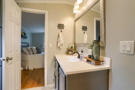 20 Duke Lane Concord NH 03303