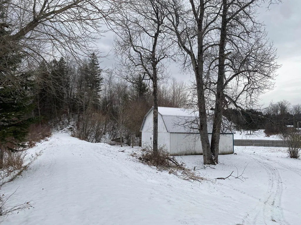 24 Diamond Pond Road Colebrook NH 03576