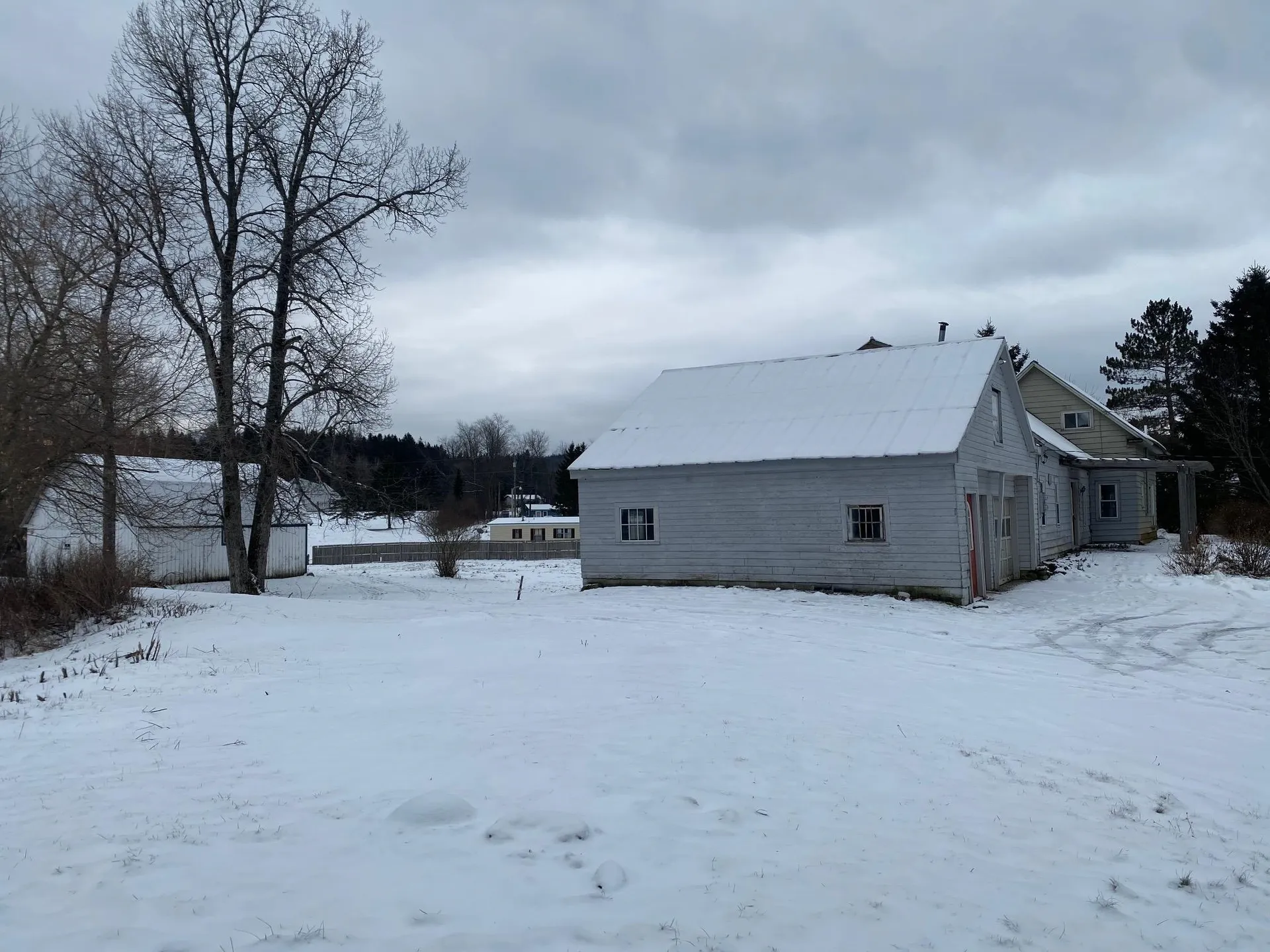 24 Diamond Pond Road Colebrook NH 03576