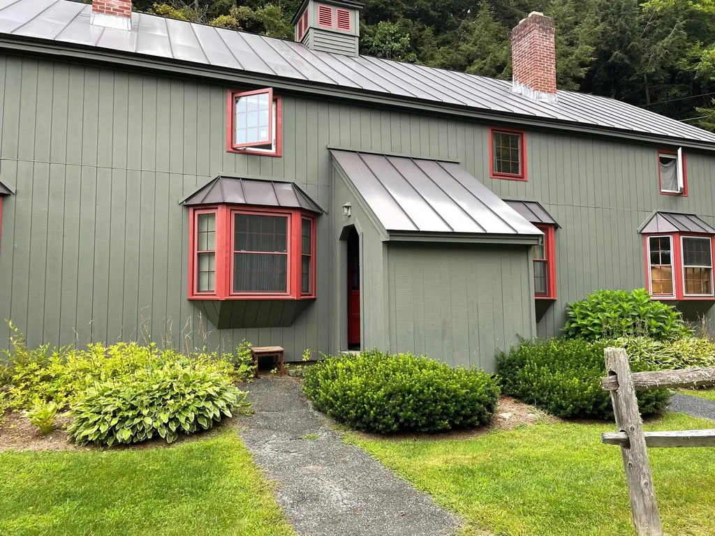 574 Willard Road Hartford VT 05059