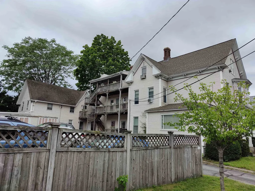 387 Hanover Street Manchester NH 03104