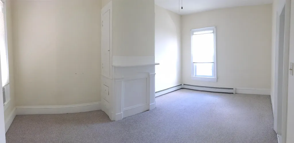 387 Hanover Street Manchester NH 03104