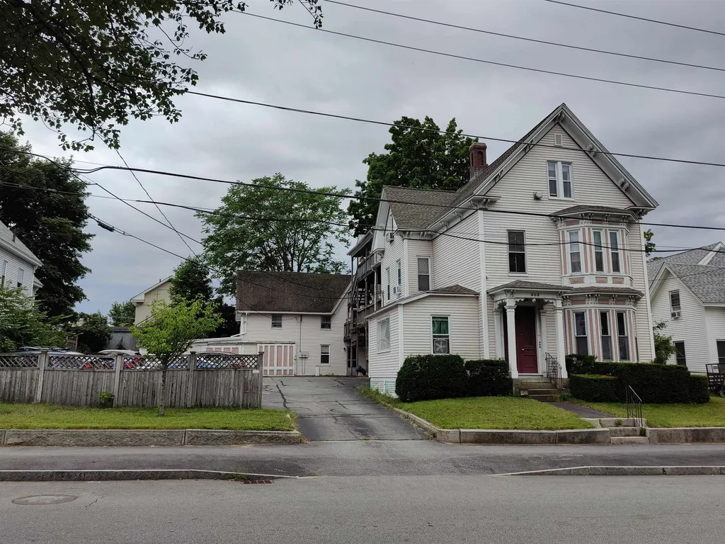 387 Hanover Street Manchester NH 03104
