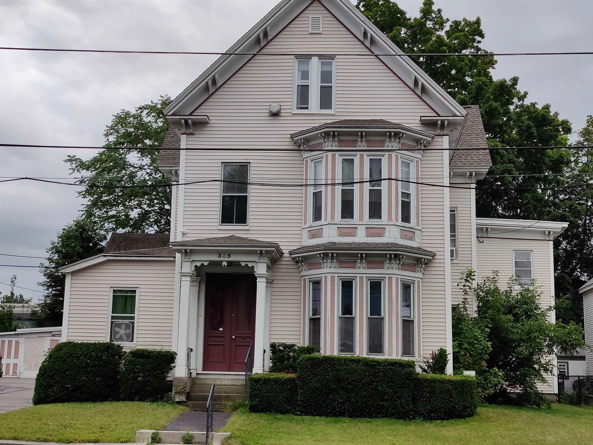 387 Hanover Street Manchester NH 03104