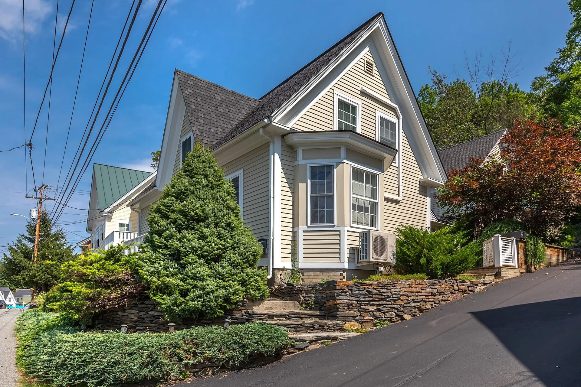 14 High Street Woodstock VT 05091
