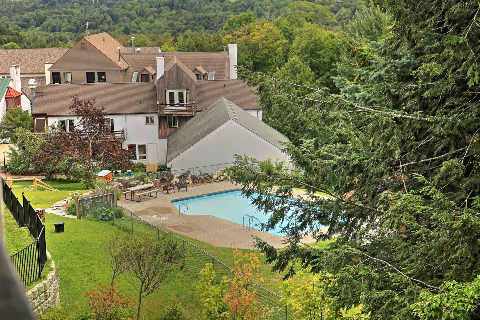 251 Mountainside Drive Warren VT 05674