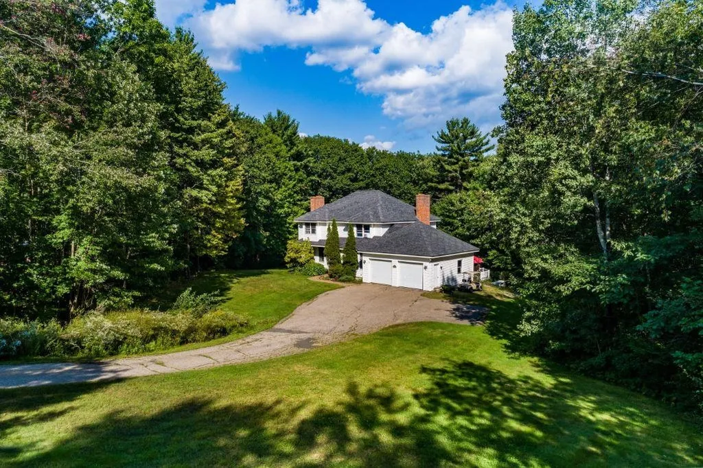 46 Hyatt Lane Laconia NH 03246