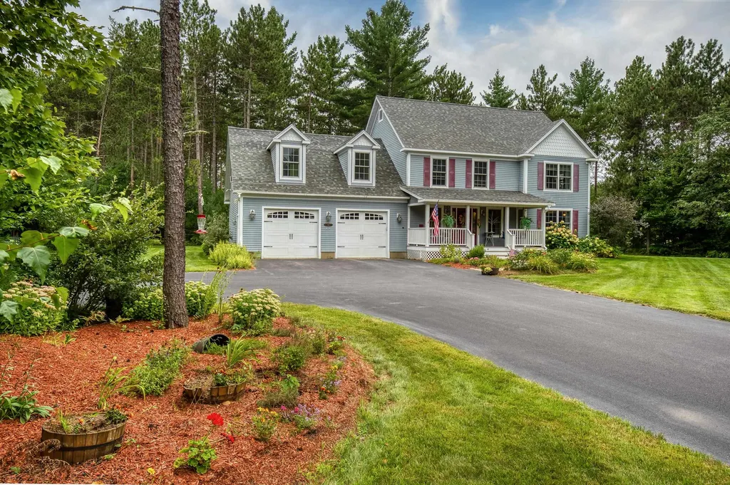 61 Christopher Street Fryeburg ME 04037