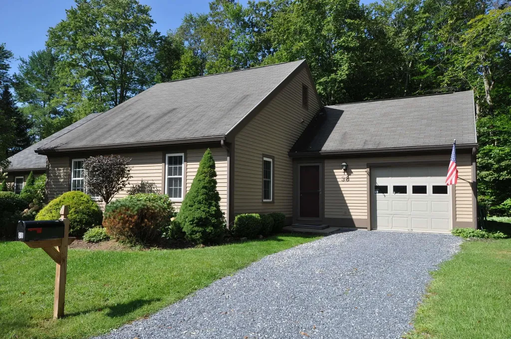 38 Jade Circle Manchester VT 05255