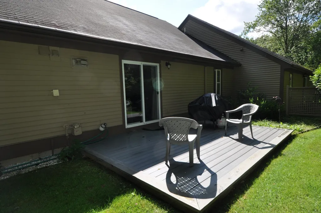 38 Jade Circle Manchester VT 05255
