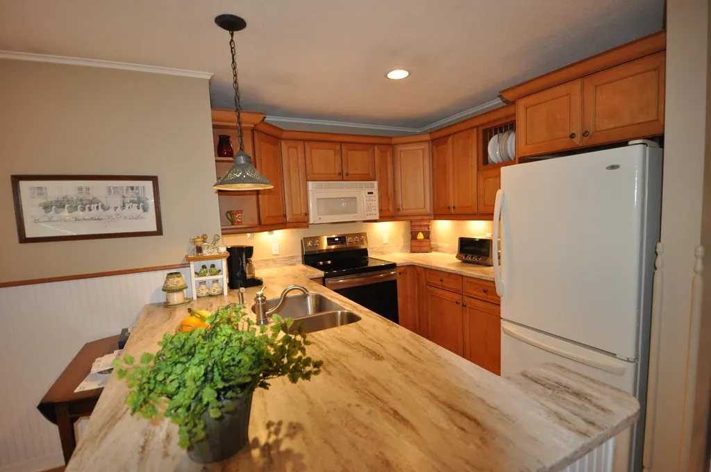 38 Jade Circle Manchester VT 05255