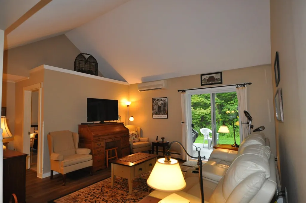 38 Jade Circle Manchester VT 05255