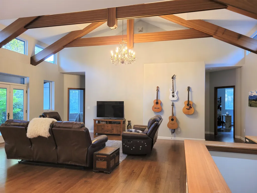 9 Aspen Hill Drive South Hampton NH 03827