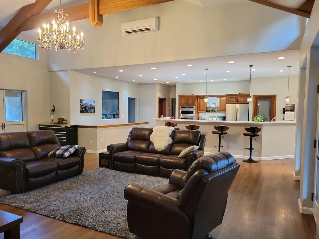 9 Aspen Hill Drive South Hampton NH 03827