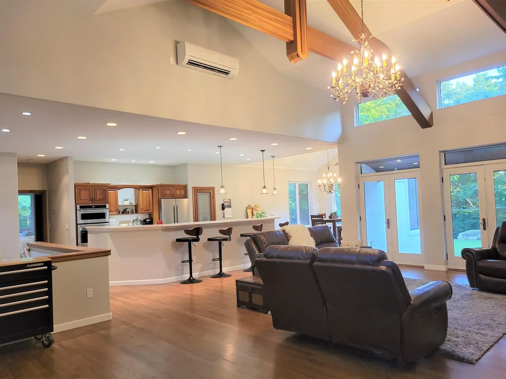 9 Aspen Hill Drive South Hampton NH 03827