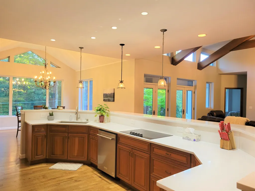 9 Aspen Hill Drive South Hampton NH 03827