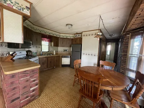 18 Silver Bell Mobile Home Park Rochester NH 03868