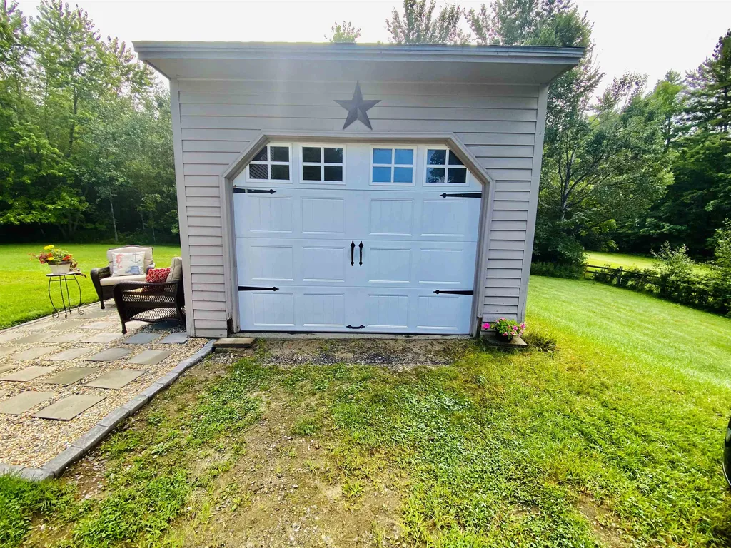 23 Mountain View Drive Enfield NH 03748