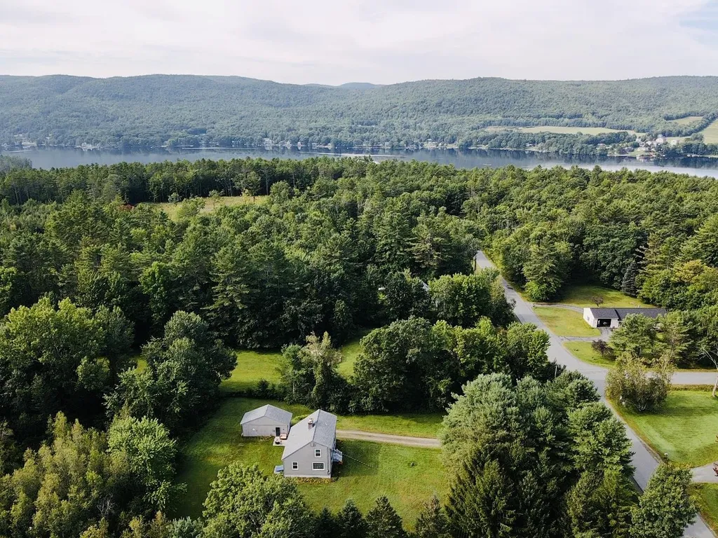 23 Mountain View Drive Enfield NH 03748