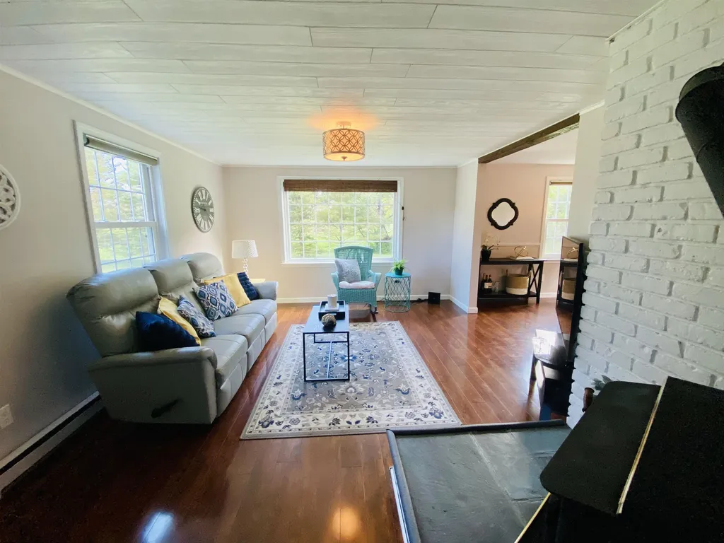 23 Mountain View Drive Enfield NH 03748