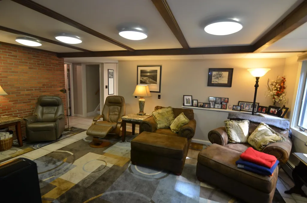 44 Hummingbird Hill Grantham NH 03753
