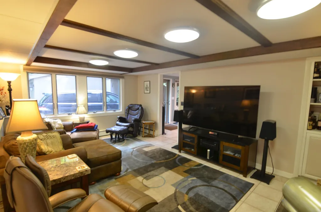44 Hummingbird Hill Grantham NH 03753