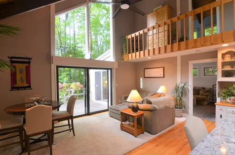 44 Hummingbird Hill Grantham NH 03753