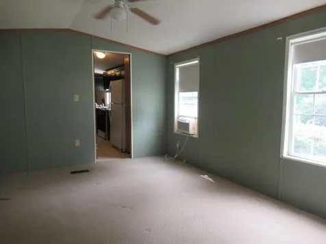 16 Fox Cross Lane Northwood NH 03261