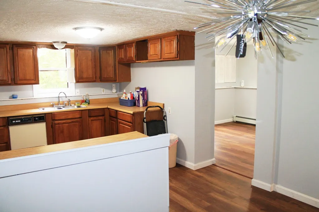 28 Shelley Lane New Boston NH 03070