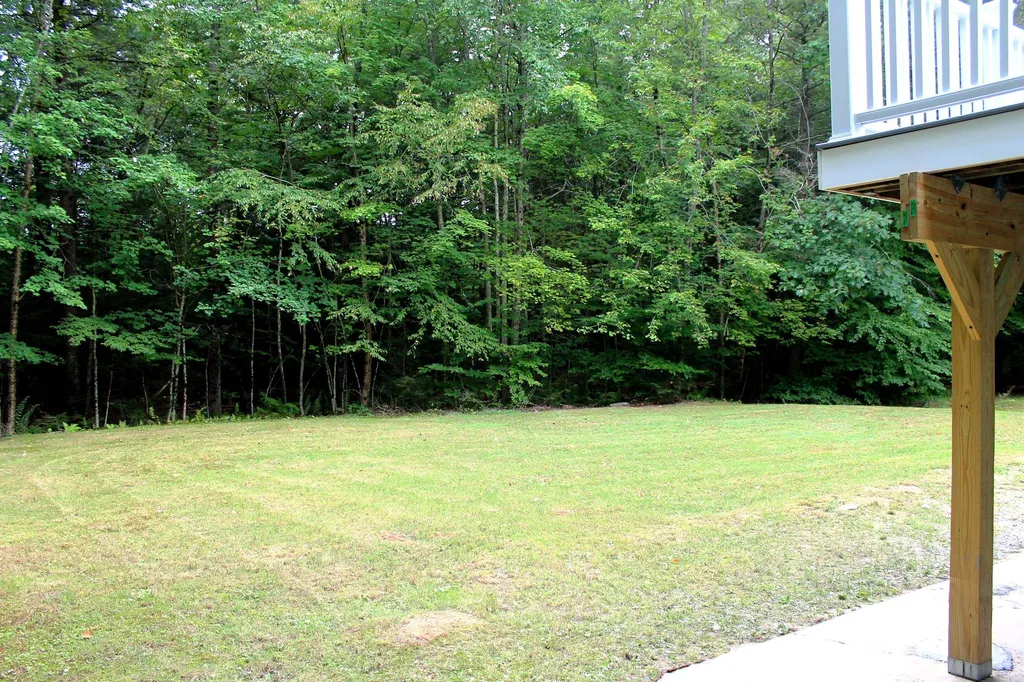 28 Shelley Lane New Boston NH 03070
